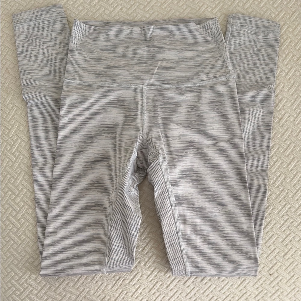lululemon athletica Women’s Light Gray Leggings